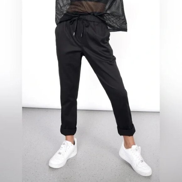 Wildfang The Essential Drawstring Pant in Black - Picture 1 of 14